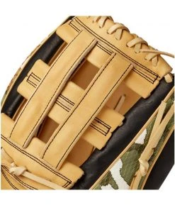 Wilson A2000 November 2021 Glove Of The Month SP125 12.5