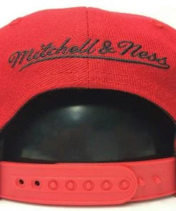 Chicago Bulls Mitchell & Ness NBA Snapback Hat 2Tone Hardwood Cap