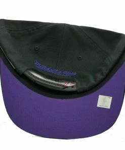 Los Angeles Lakers LA Mitchell & Ness NBA Snapback Hat Script Logo Cap Black