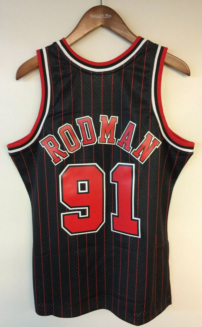 Dennis Rodman Chicago Bulls Mitchell & Ness NBA Authentic Jersey 1995-1996 2 Dennis Rodman Chicago Bulls Mitchell & Ness NBA Authentic Jersey 1995-1996