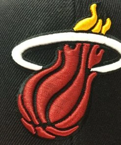 Miami Heat Mitchell & Ness NBA Snapback Hat Heat Logo Cap 2 Tone Flat Brim