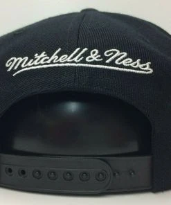 Los Angeles Lakers 2010 NBA Finals Mitchell & Ness Adjustable Snapback Hat Cap