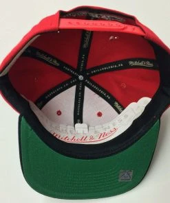 Chicago Bulls Mitchell & Ness NBA Snapback Hat 2Tone Hardwood Cap