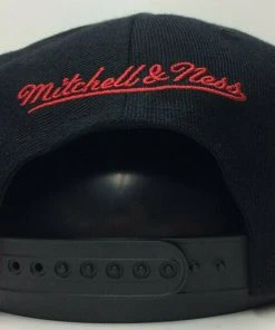 Miami Heat Mitchell & Ness NBA Snapback Hat Heat Logo Cap 2 Tone Flat Brim