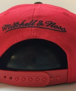 Atlanta Hawks Mitchell & Ness NBA Snapback Hat 2Tone Hardwood Classics Cap Retro