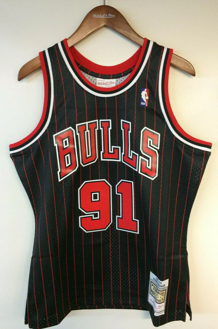 Dennis Rodman Chicago Bulls Mitchell & Ness NBA Authentic Jersey 1995-1996 3 Dennis Rodman Chicago Bulls Mitchell & Ness NBA Authentic Jersey 1995-1996