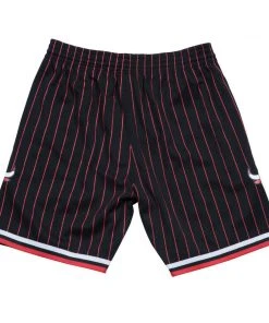 Chicago Bulls Mitchell & Ness NBA Authentic Swingman Men's Mesh Shorts Retro