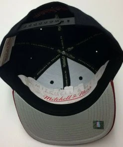 Miami Heat Mitchell & Ness NBA Snapback Hat Heat Logo Cap 2 Tone Flat Brim
