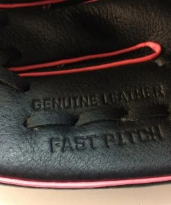 2022 Wilson Flash Infield Glove 11.5