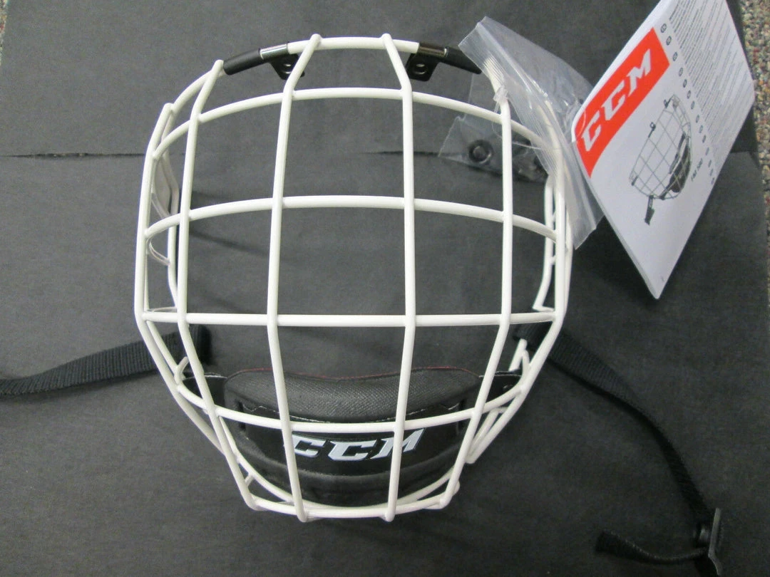CCM FM580 White Hockey Helmet Cage - Face Mask - Small, Medium Or Large 2 CCM FM580 White Hockey Helmet Cage - Face Mask - Small, Medium Or Large